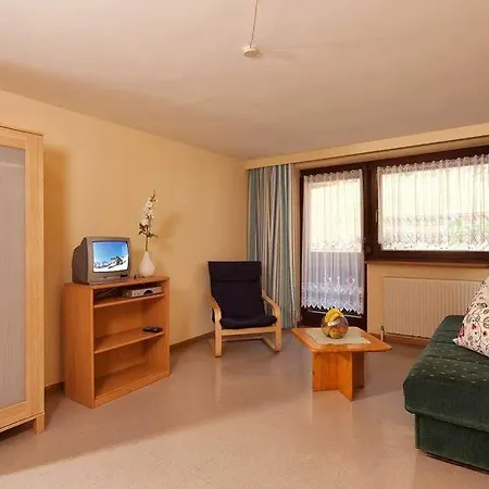 Gaestehaus Brugger Martin Penzion Sölden