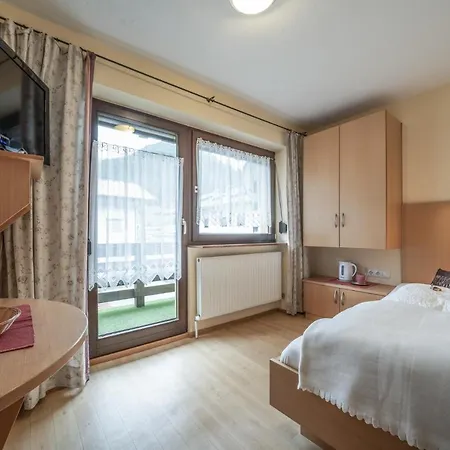 Gaestehaus Brugger Martin 4*