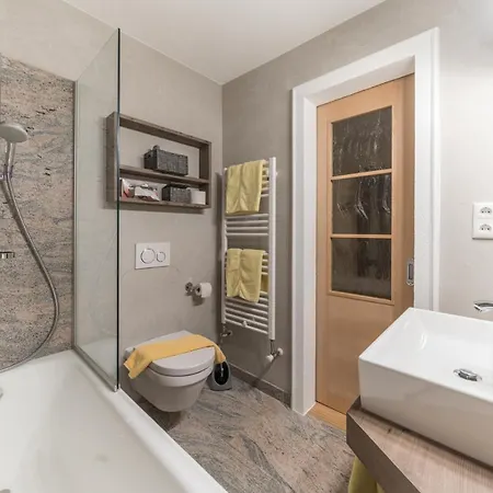 Gaestehaus Brugger Martin ゼルデン