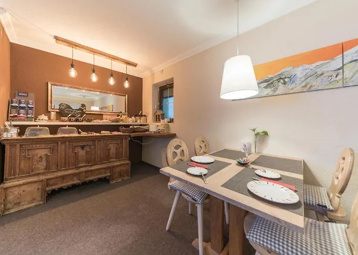 Πανσιόν Gaestehaus Brugger Martin 4*